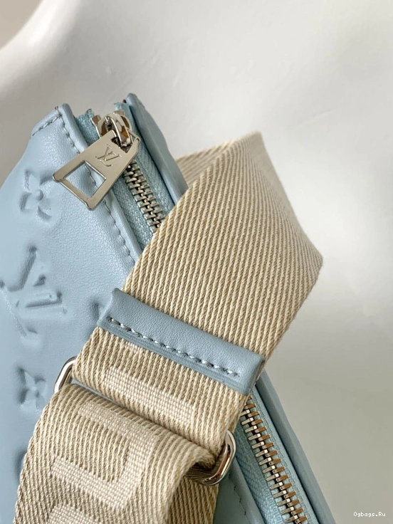 PM-26*20*12cm LOUIS VUITTON COUSSIN 0120